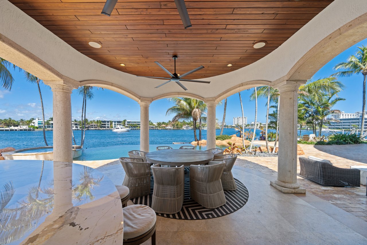 2593 SE 8th St, Pompano Beach, FL 33062