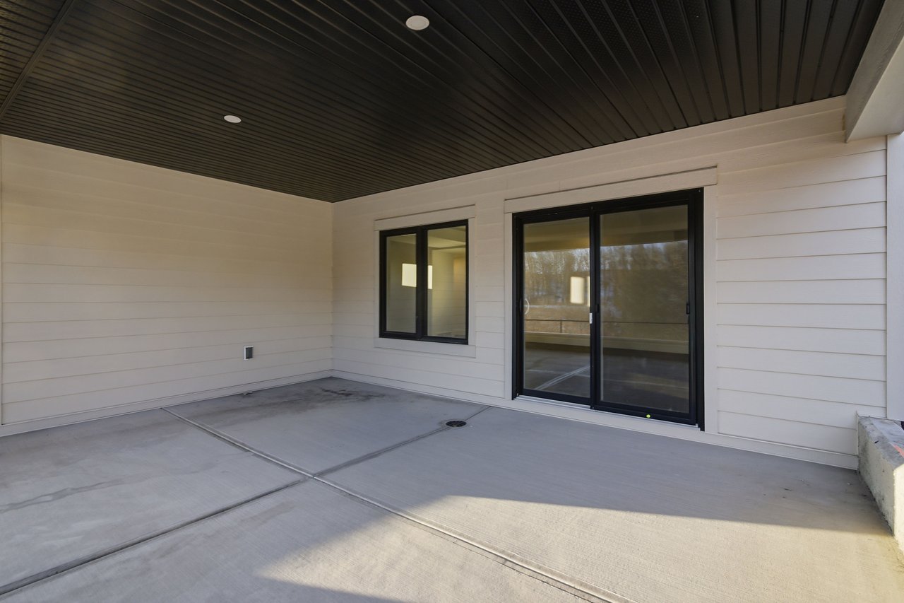 192 Creekstone Hill SW