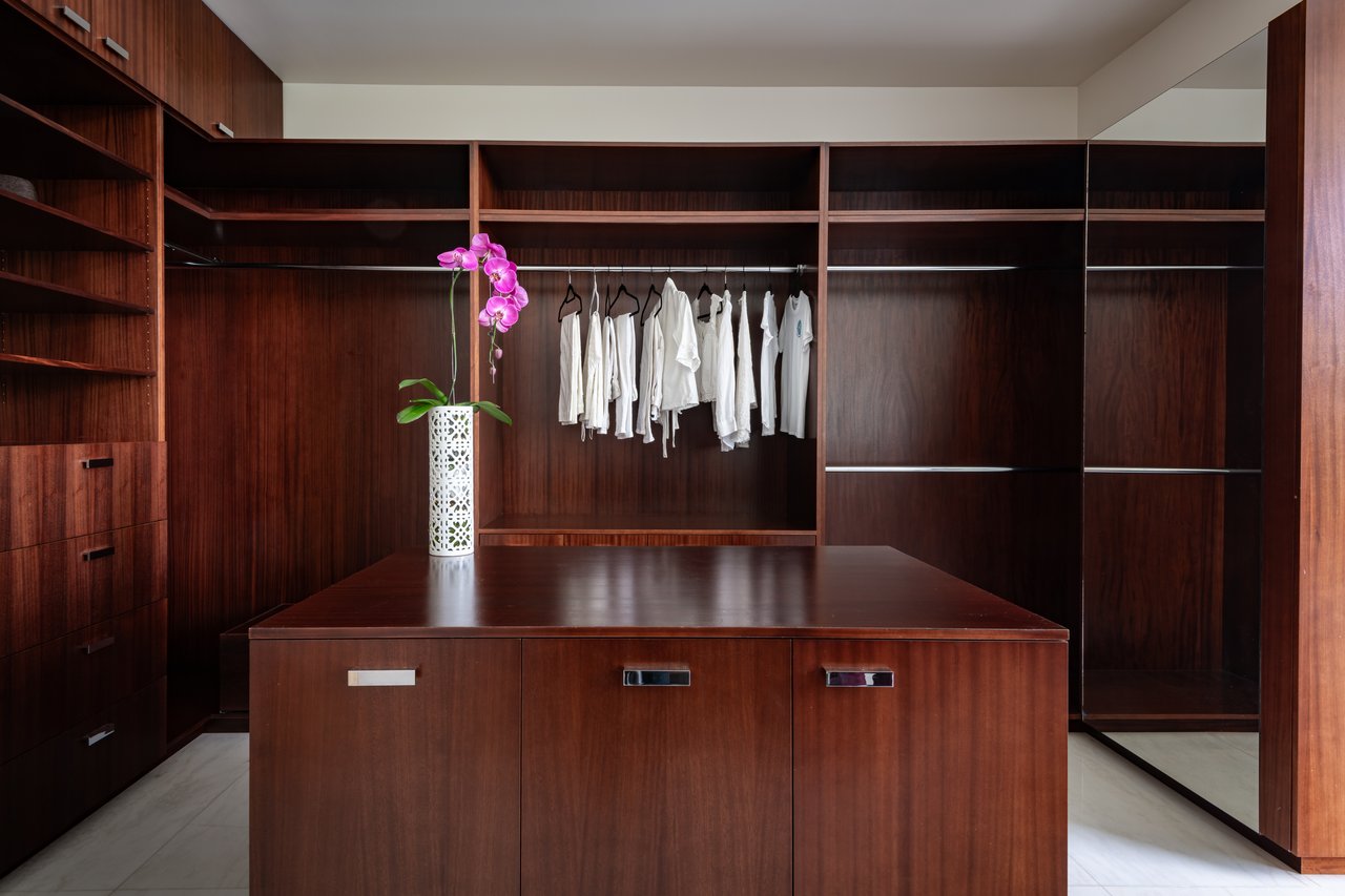 314 N Barrington Ave, Brentwood