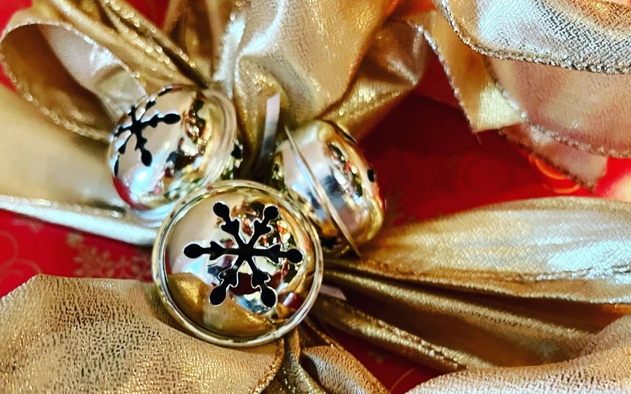 Use Dollar Store Ornaments to Embellish Your Christmas Gifts