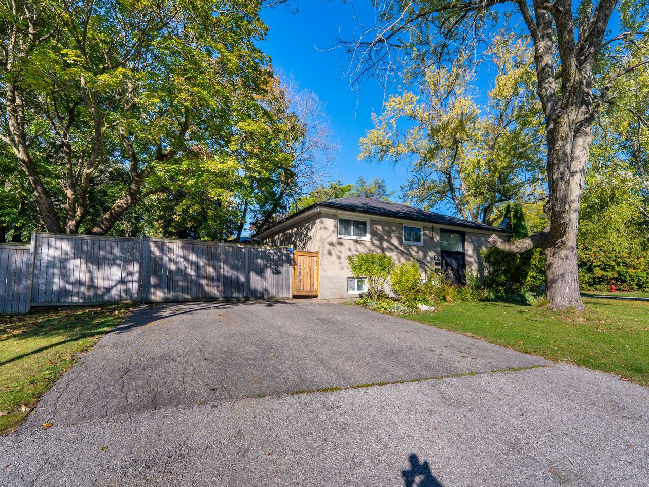 30 Foreht Crescent