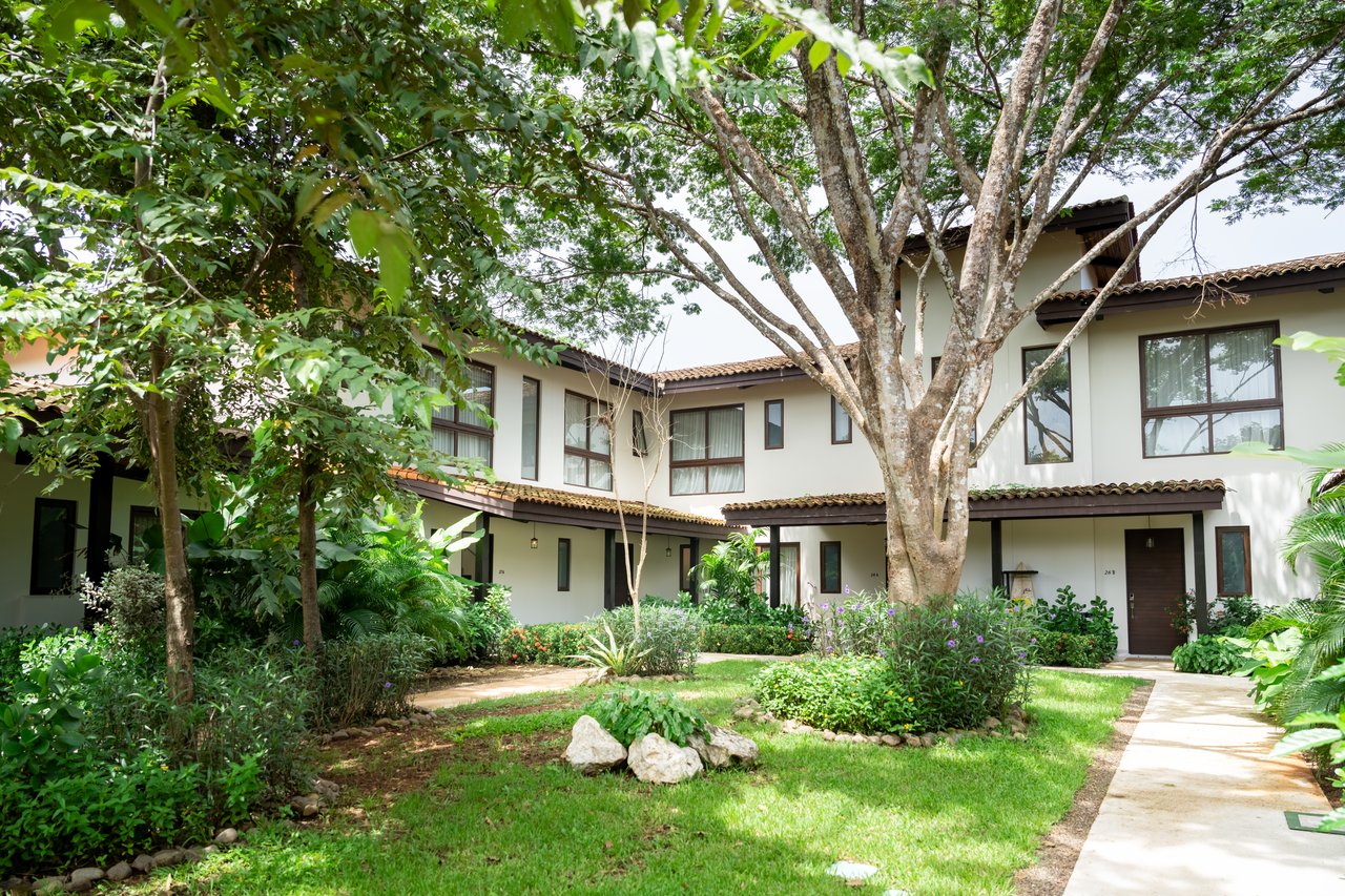 Malinches 27 A/B | Turnkey 6-Bedroom Duplex Investment in Hacienda Pinilla