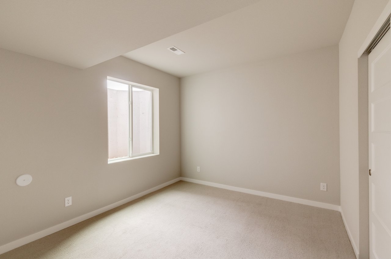 Fusion 2C - Finished Basement