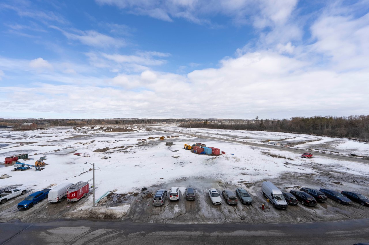 2 David Eyer Road, 525