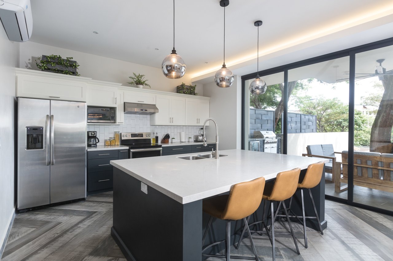 Casa Giving Tree | Modern 5-Bed Luxury Home with Beach Access in Tamarindo, Costa Rica