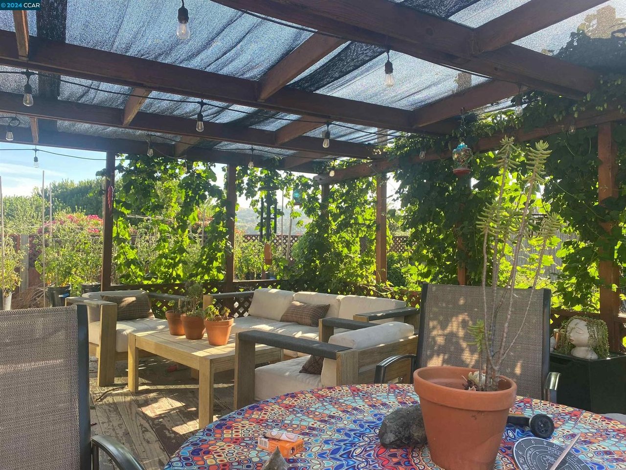 2216 Bristlecone Dr