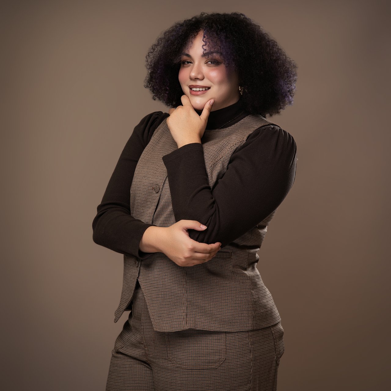 Yahri Ortiz Hudson, MA Real Estate Agent Headshot