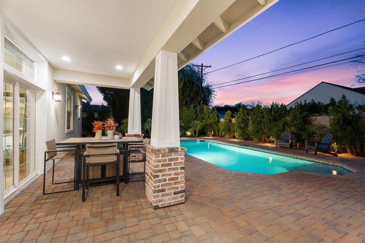 3838 E DEVONSHIRE Avenue