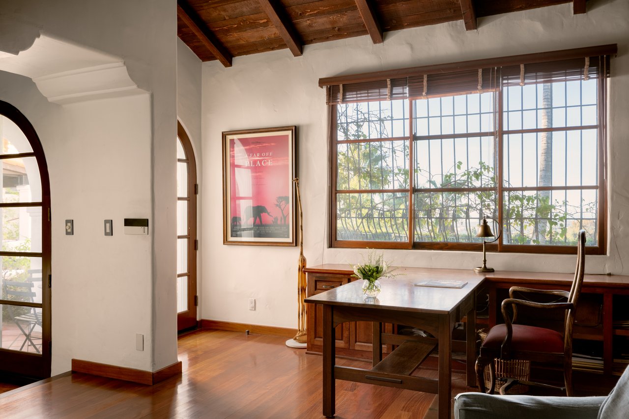 1665 Summitridge Dr, Beverly Hills