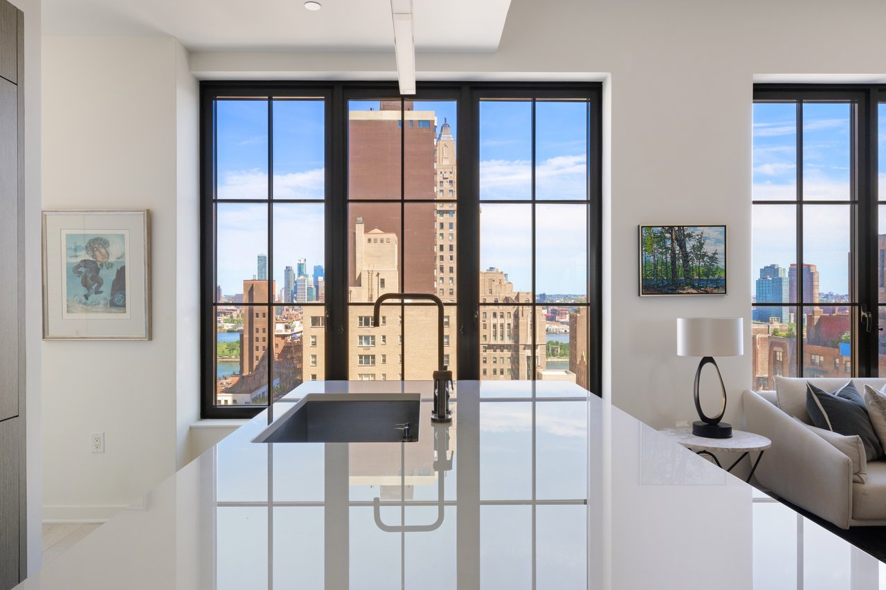959 First Ave, Unit 17C