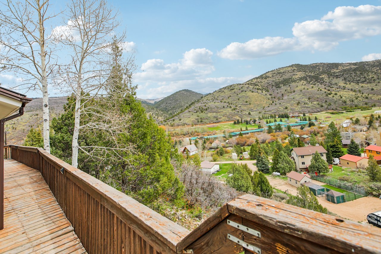 1538 Country Cir