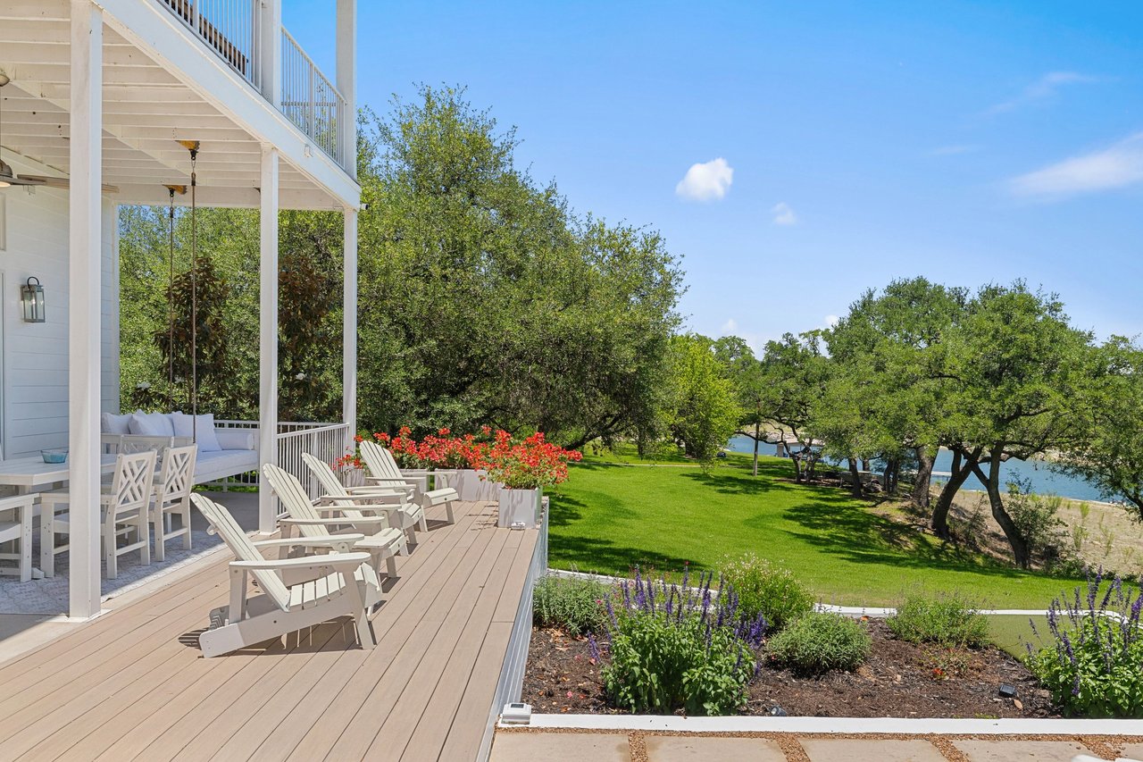 1209 Edgewater Drive
