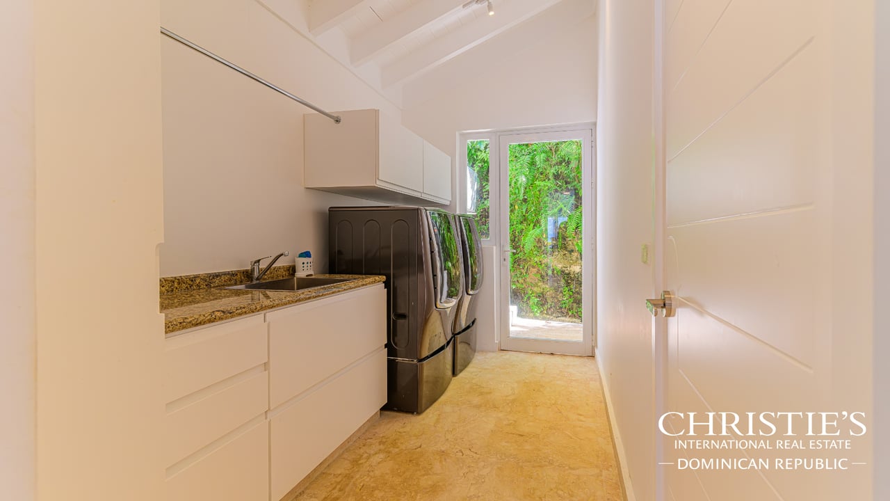 Luxury Ocean View Villa in the Puerto Bahía Resort Community