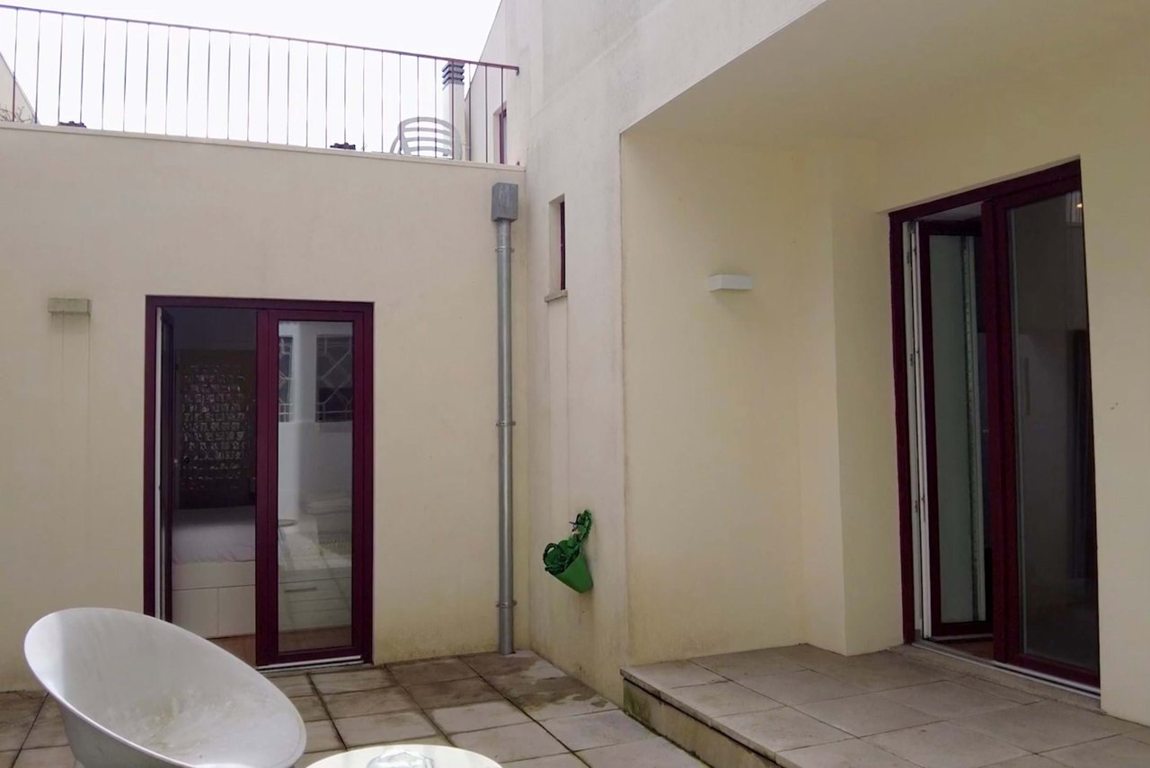 Prime Renovated Building in the Heart of Porto with Strong ROI Potential