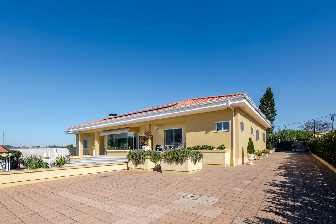 Exceptional Renovated Estate with 4 Residences, Pool & Orchard Near Porto