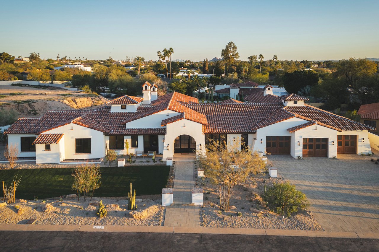 4605 E ROCKRIDGE Road