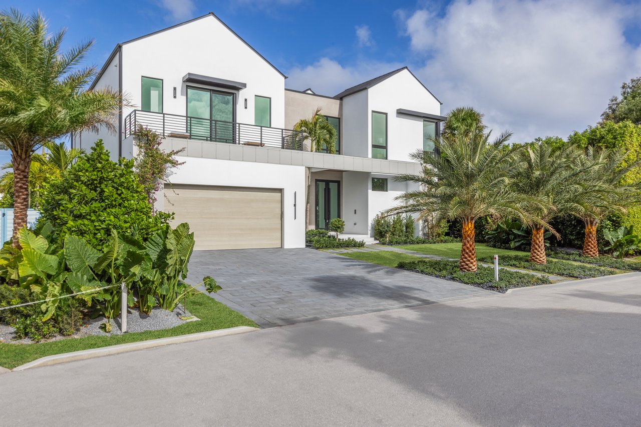 Murray Rd in Soso With Beautiful Water & Island Views