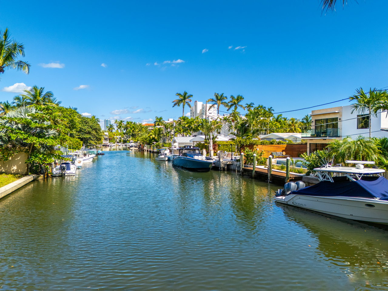 1815 Fairhaven Pl, Miami