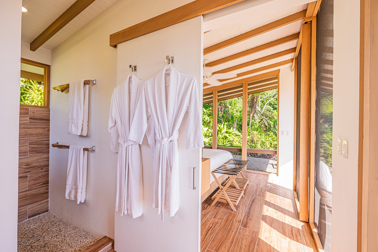 CasaPor Fin,Where the Rainforest Meets the Sea - Oceanview Luxury Estate