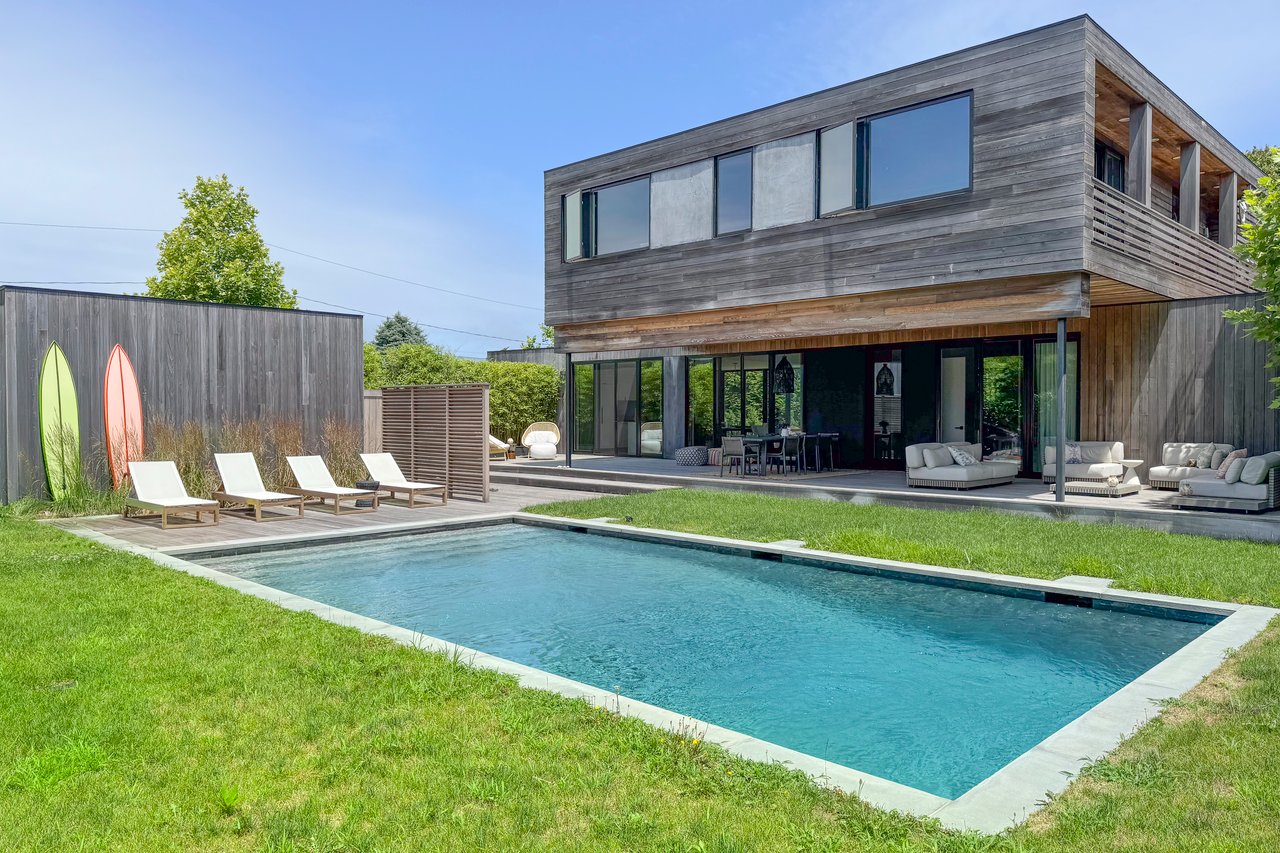 96 Benson Dr 