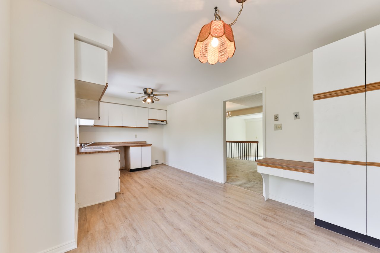 1160 Walden Circle #11