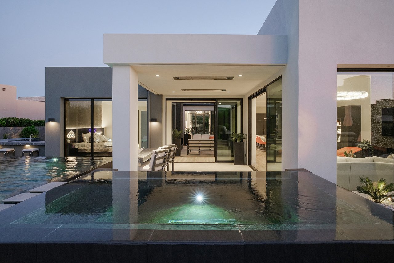 6914 E Cactus Wren Road