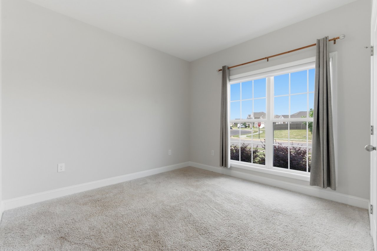 Fenced Corner Lot Retreat in New Market