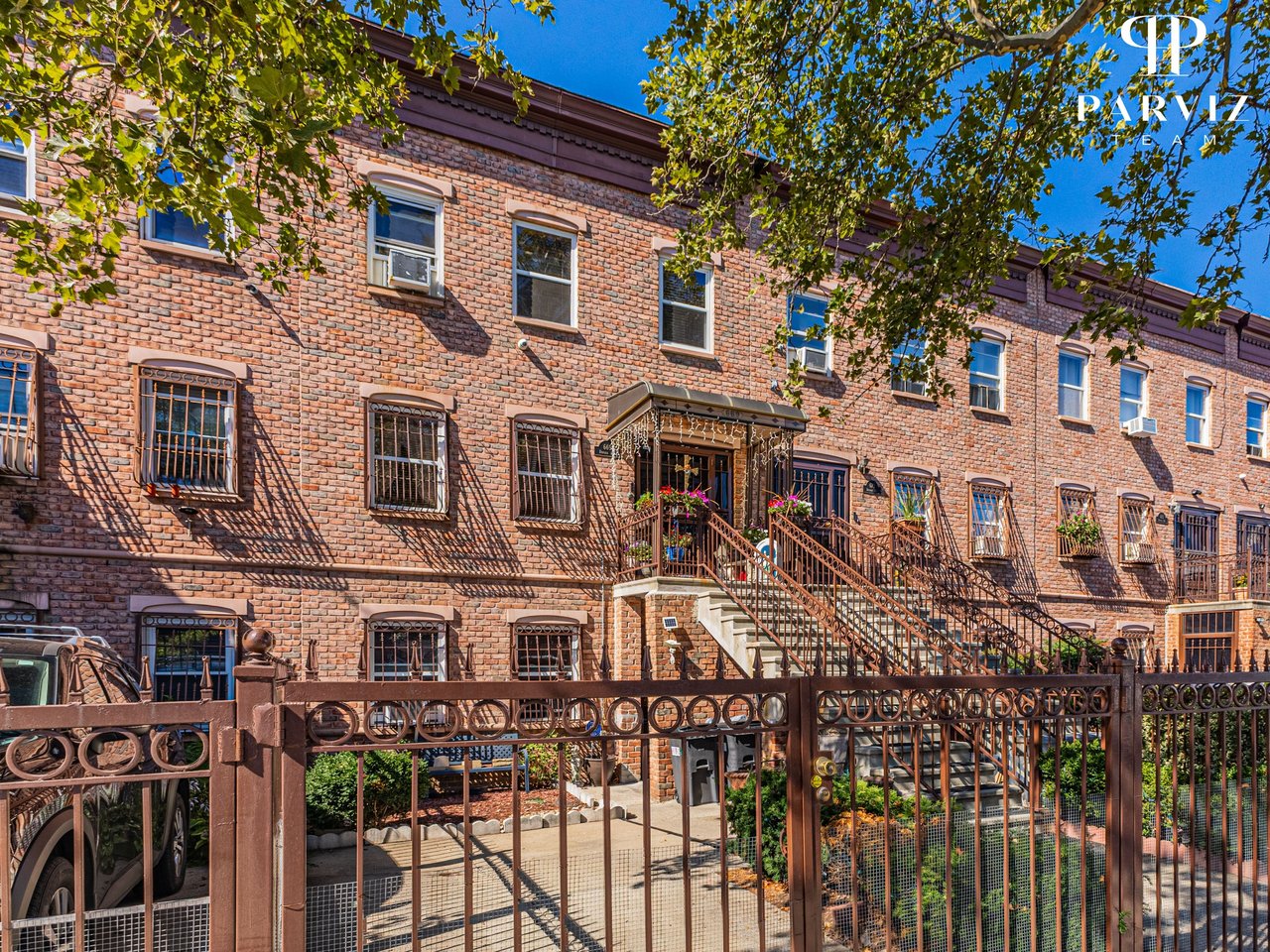 The Parviz Team at Compass, led by Associate Real Estate Broker Parviz Latipzoda, helping homeowners sell homes in Ocean Hill, Brooklyn.