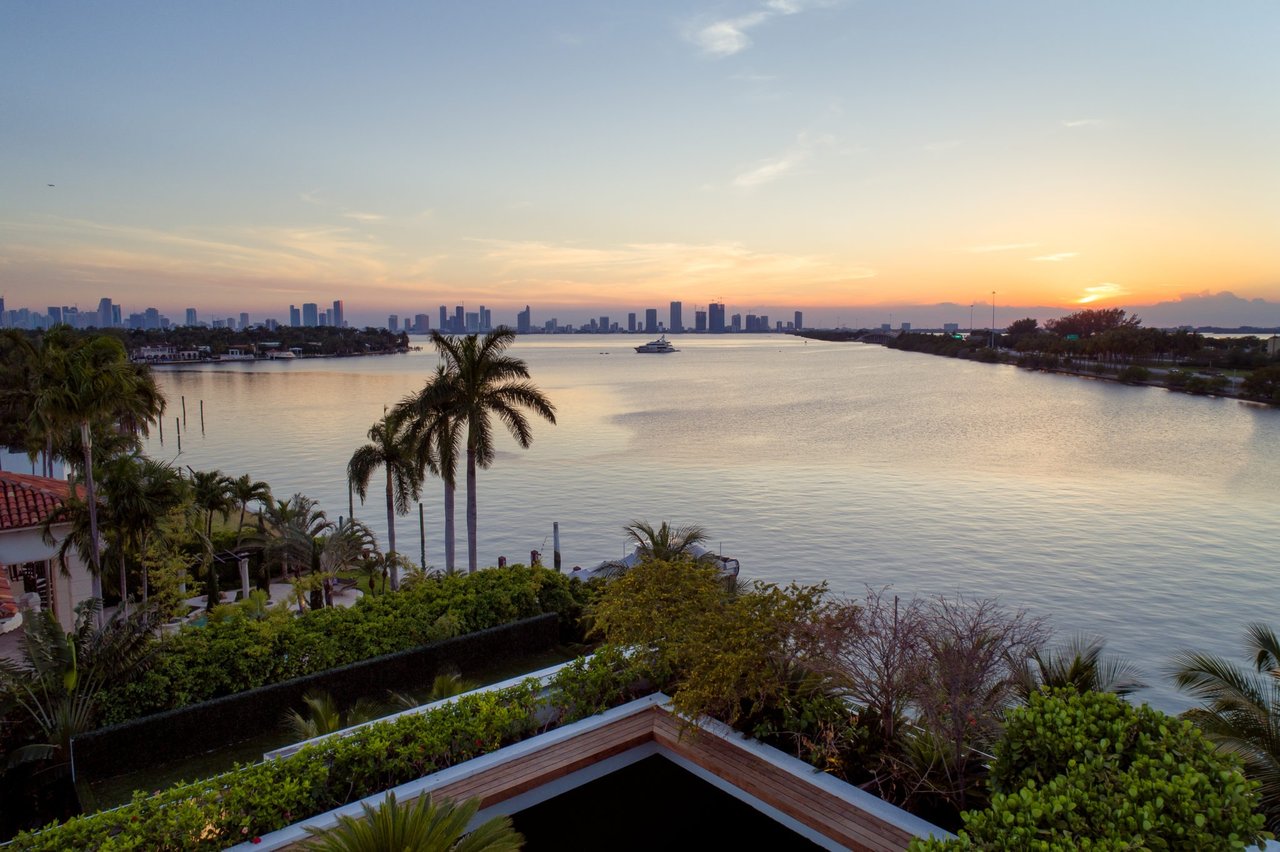 Mansion on North Bay Road Sells for $24.750M