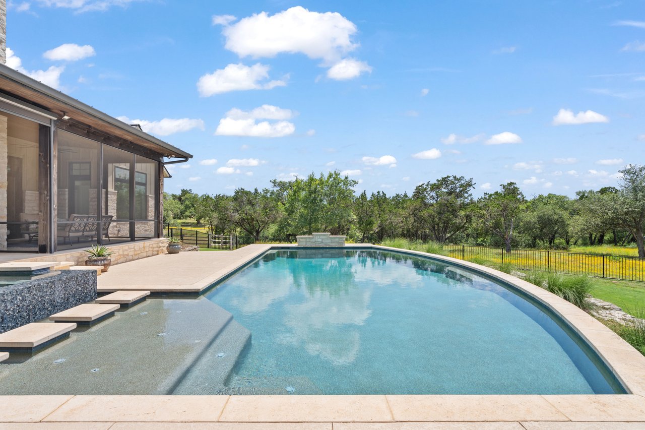 1457 Avenida High View