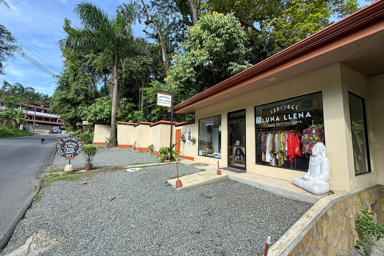 Castillo de la Riviera – A Hospitality Gem with Endless Potential for Sale in Manuel Antonio