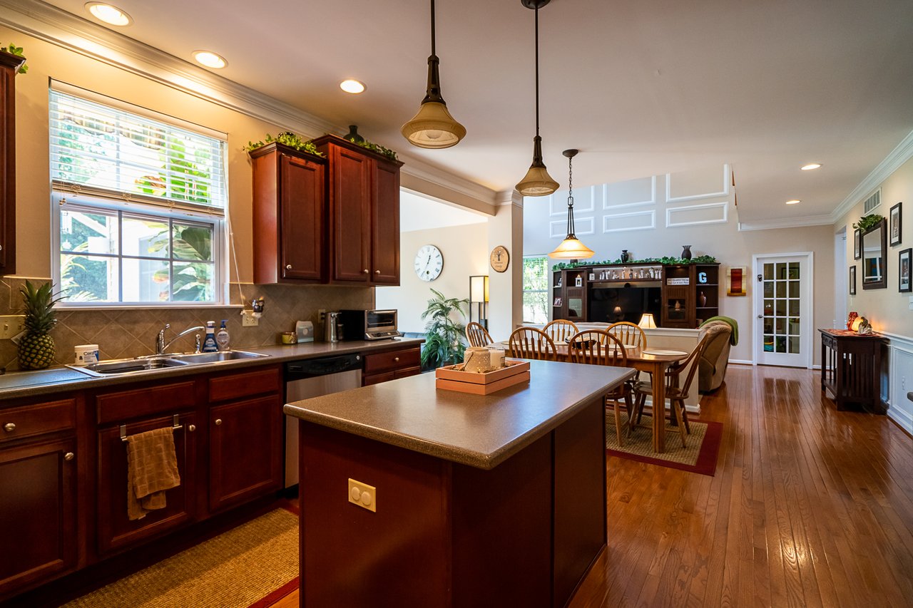 4800 Curly Horse Drive