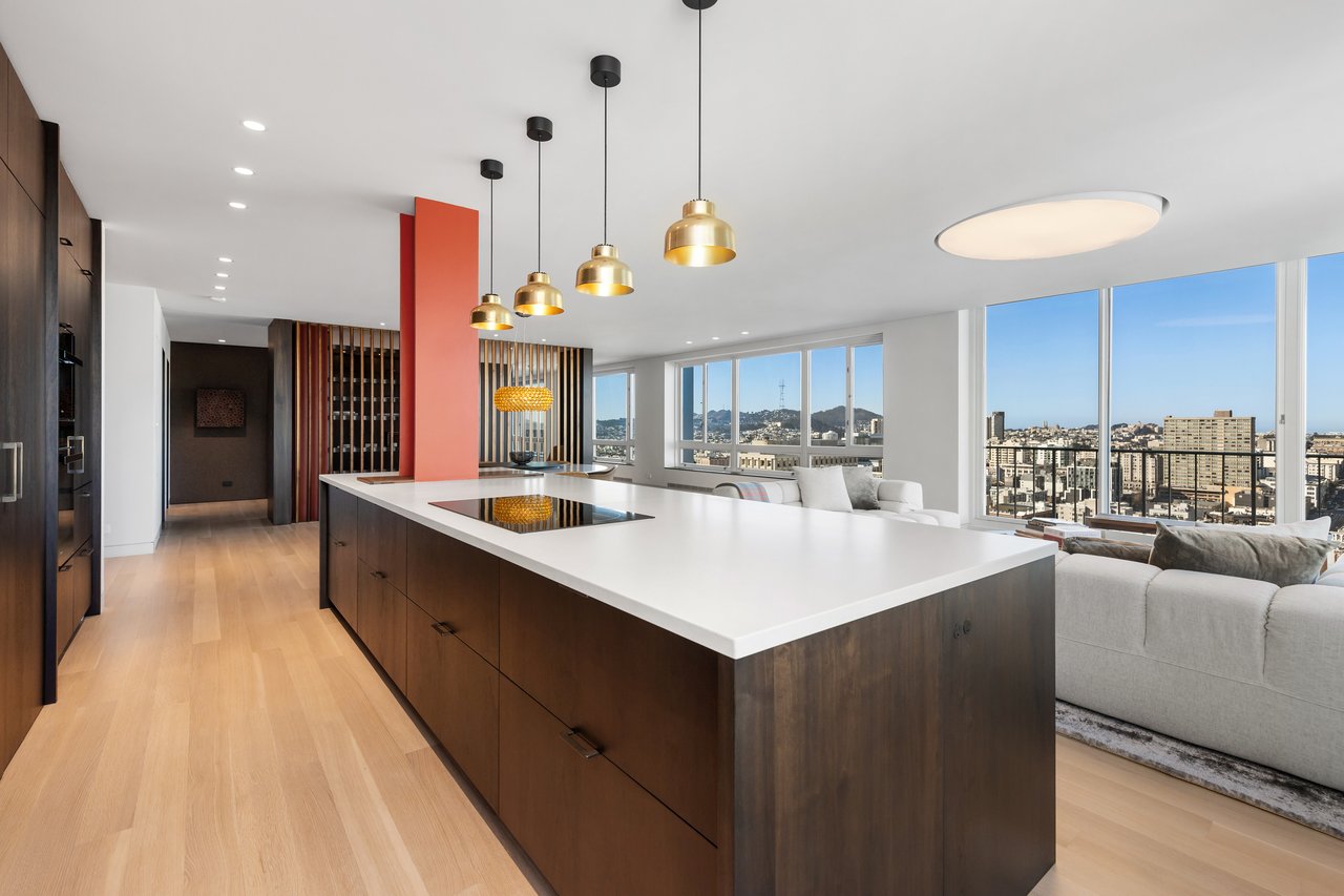 Showcase Apartment on Nob Hill