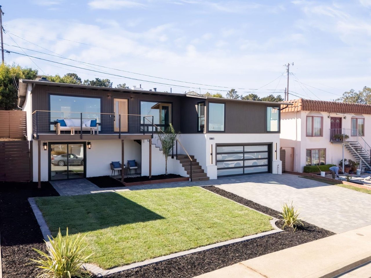 1041 Crestview Drive