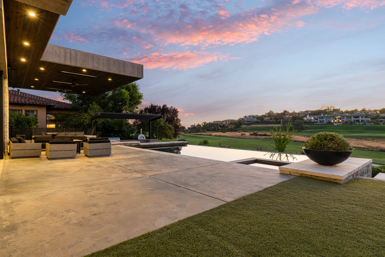 4573 Greenview Drive