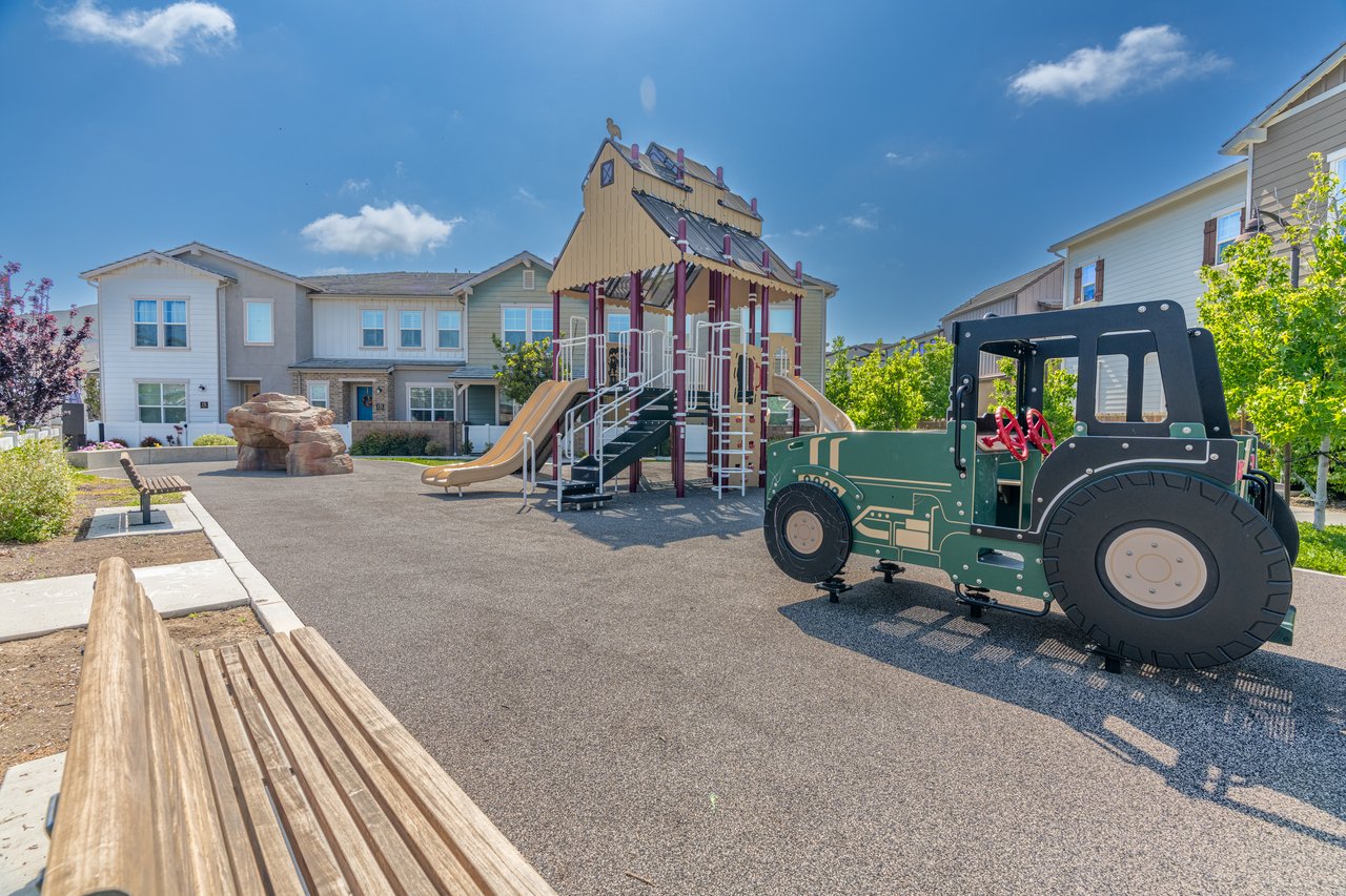 310 Farmhouse Drive 4