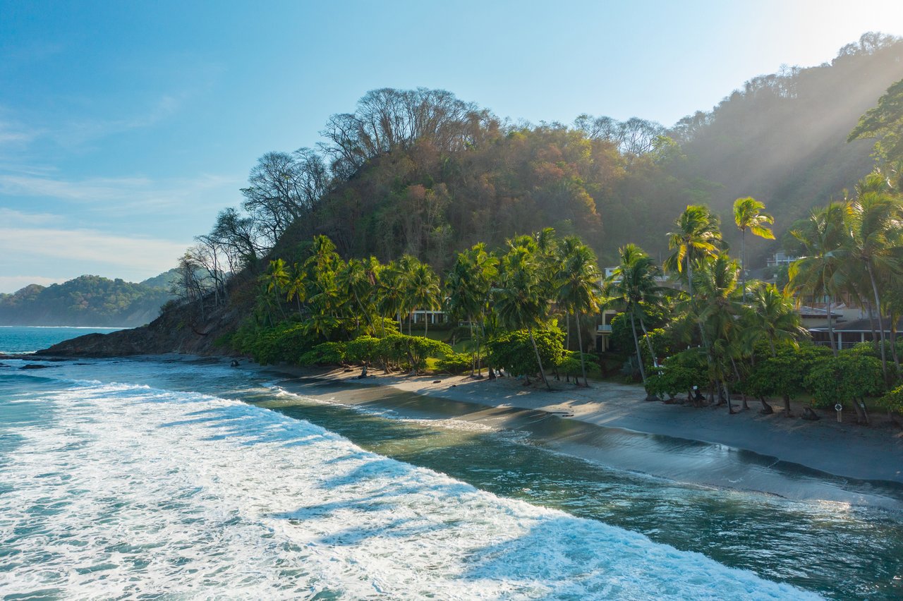 Beachfront Surf Villa, Jaco, Puntarenas