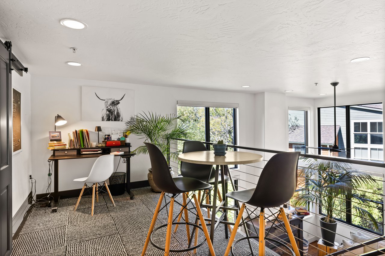 Fully Remodeled End Unit with Designer Luxury