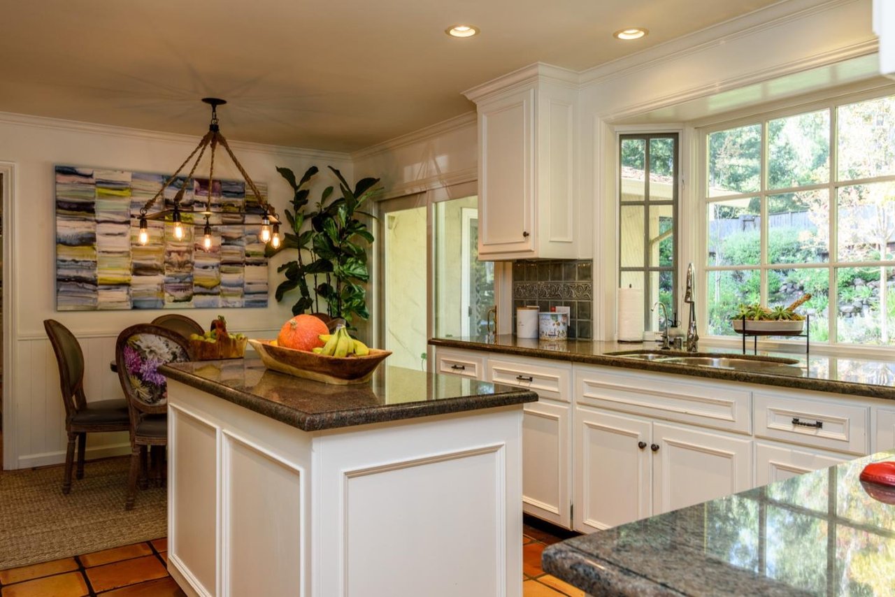 1115 Cascade Drive
