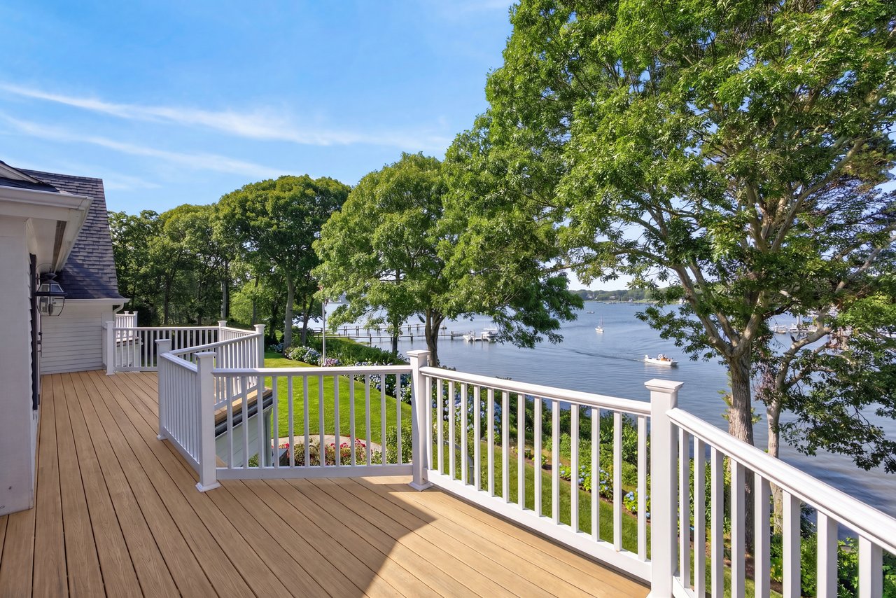 Breathtaking views over West Bay and Eel River