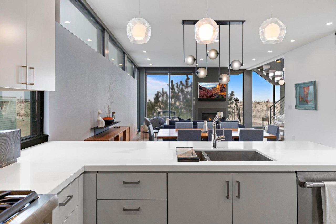 205 Stratford Avenue 