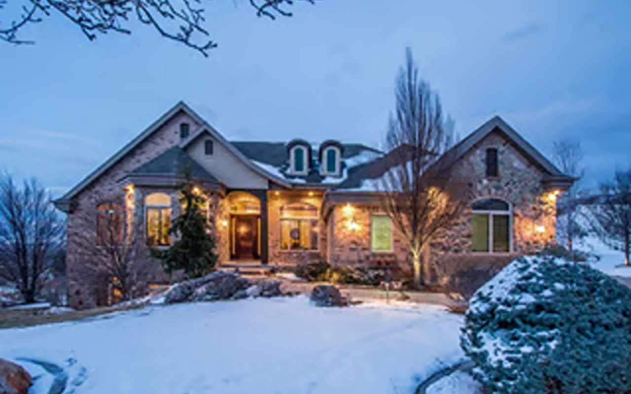 Brand New Draper Heights Listing!