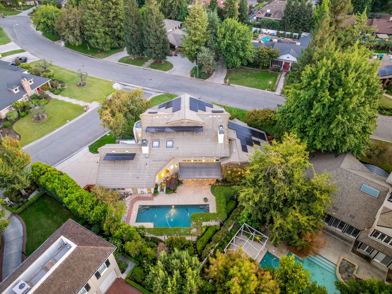 7285 N San Pedro Ave
