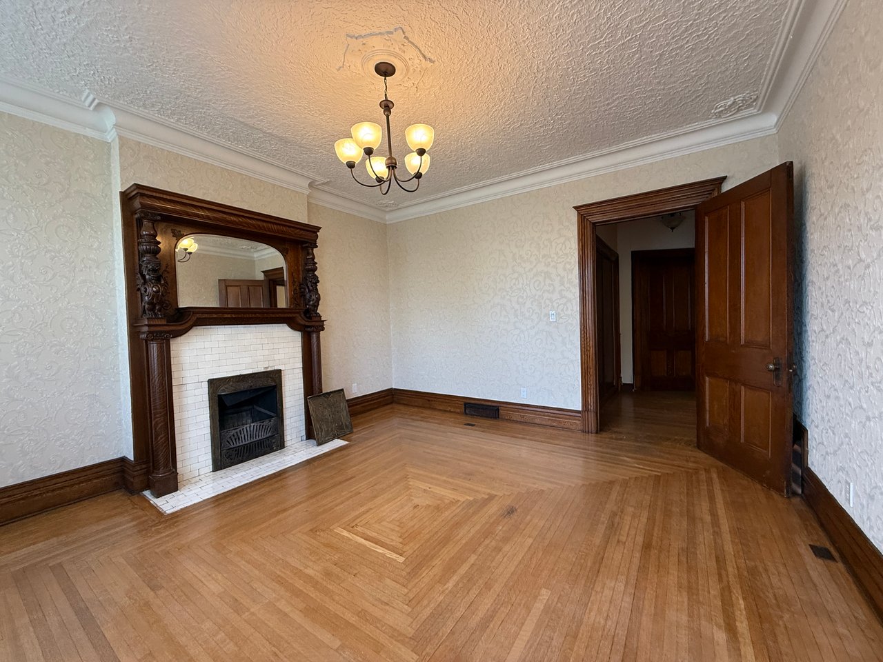 415 Davis Drive 3, Newmarket