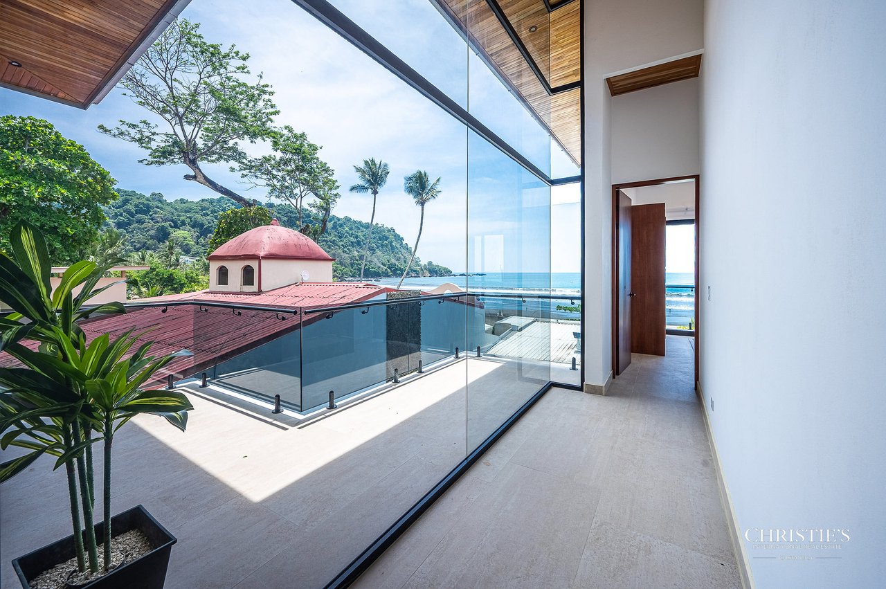 A Private Collection of Five Luxury Beachfront Villas - Rio Mar
