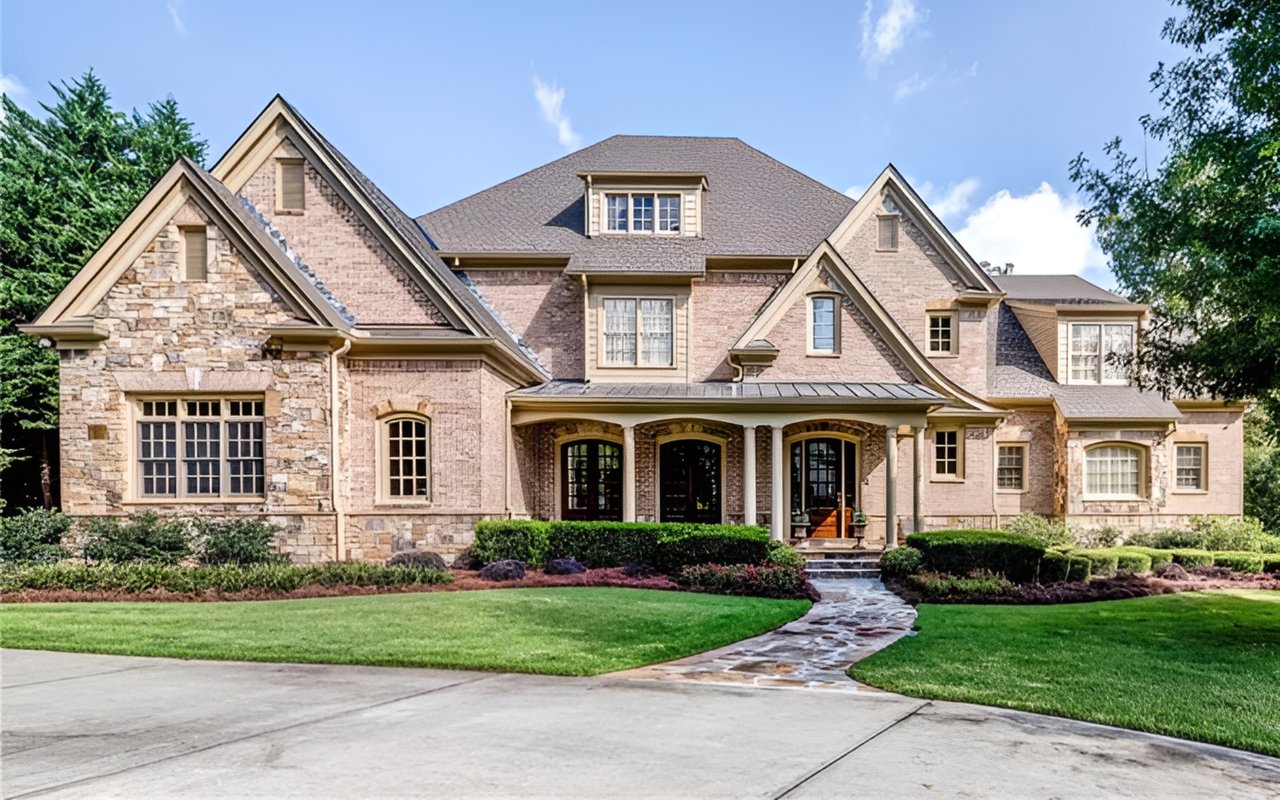 Check Out Dorsey Alston’s New Atlanta Luxury Home Listings for the Week!