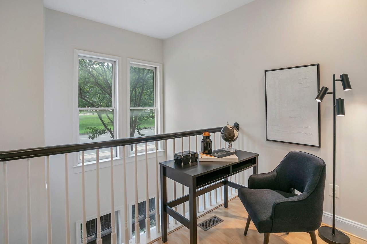 27 Logan Cir NW, Unit 5