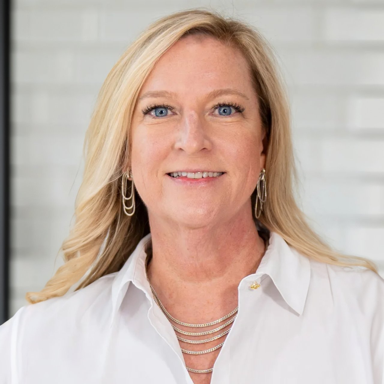 Melanie Dunn Surf City, NC Real Estate Agent Headshot