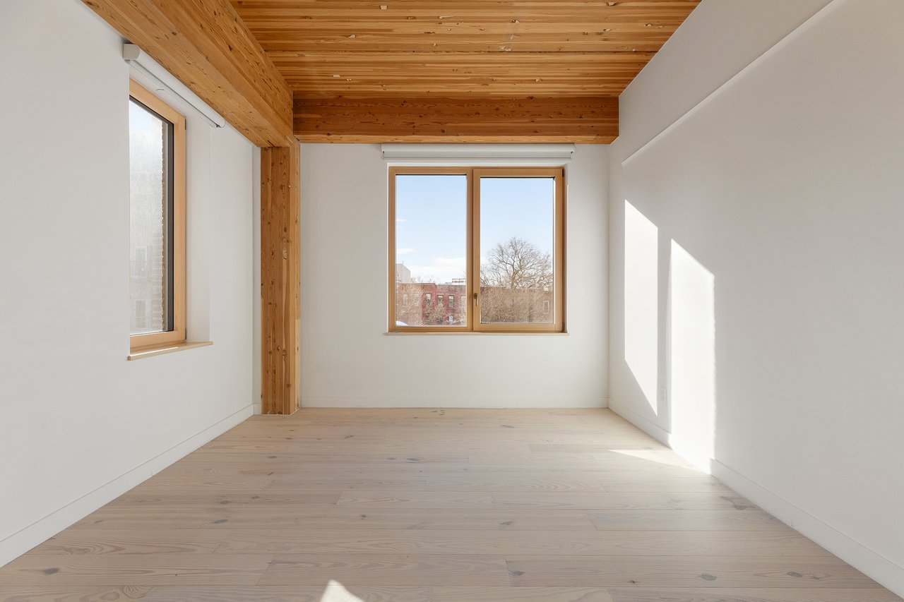 670 Union Street, 4A 