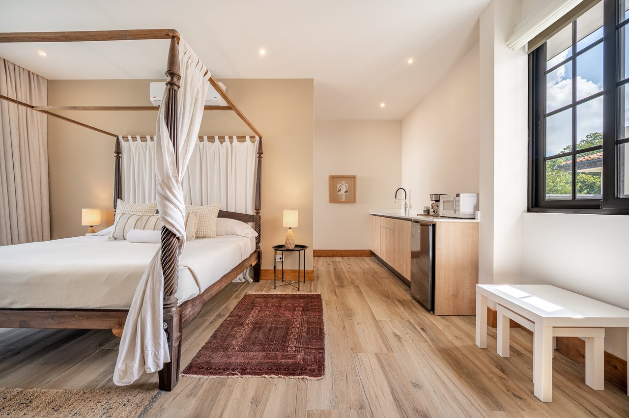 Casa Canto del Agua | Luxury 7-Bedroom Villa with Two Guest Apartments in Hacienda Pinilla’s Reserva de Golf